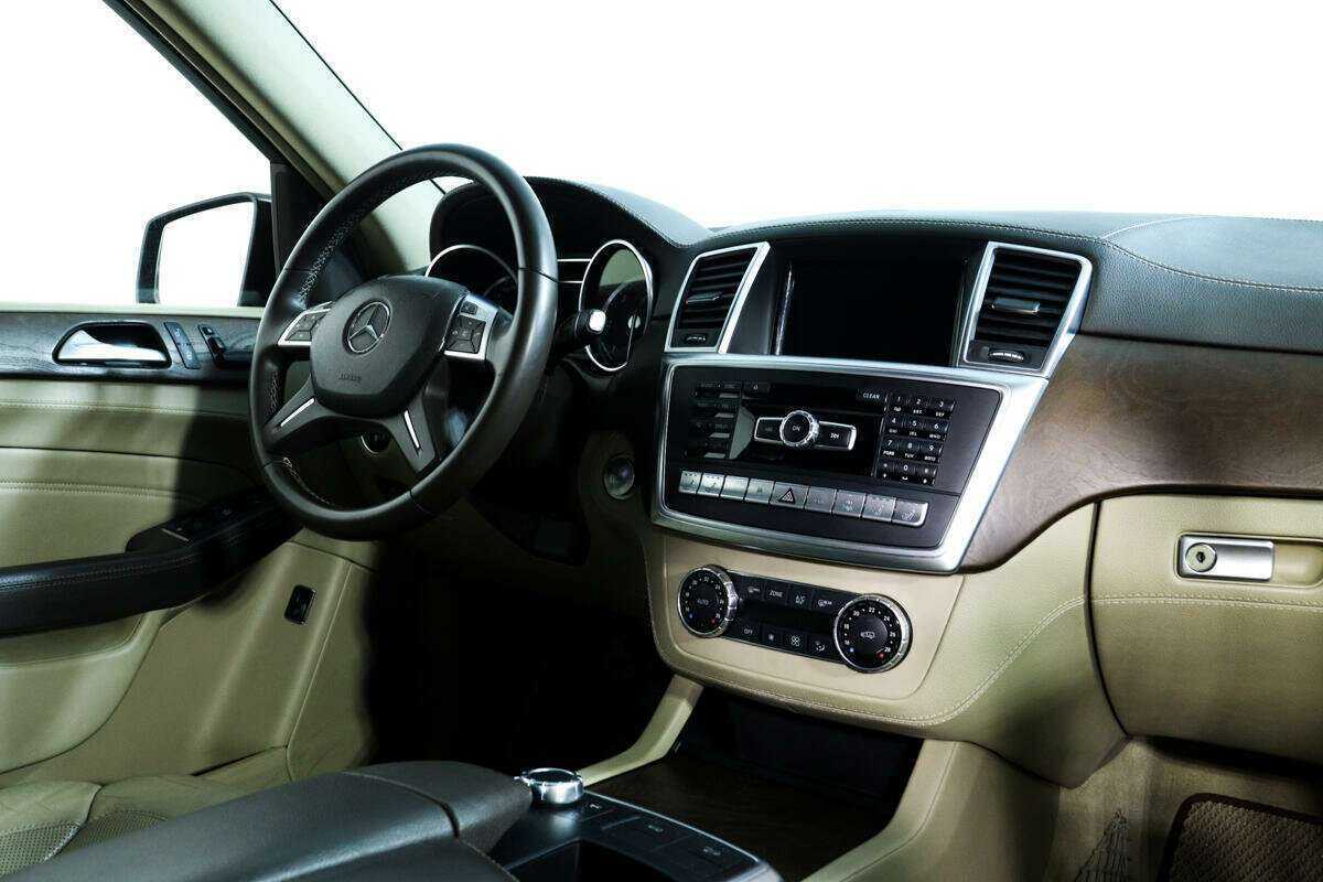 Mercedes-Benz M-Класс с пробегом — 2014 год. Фото: #8