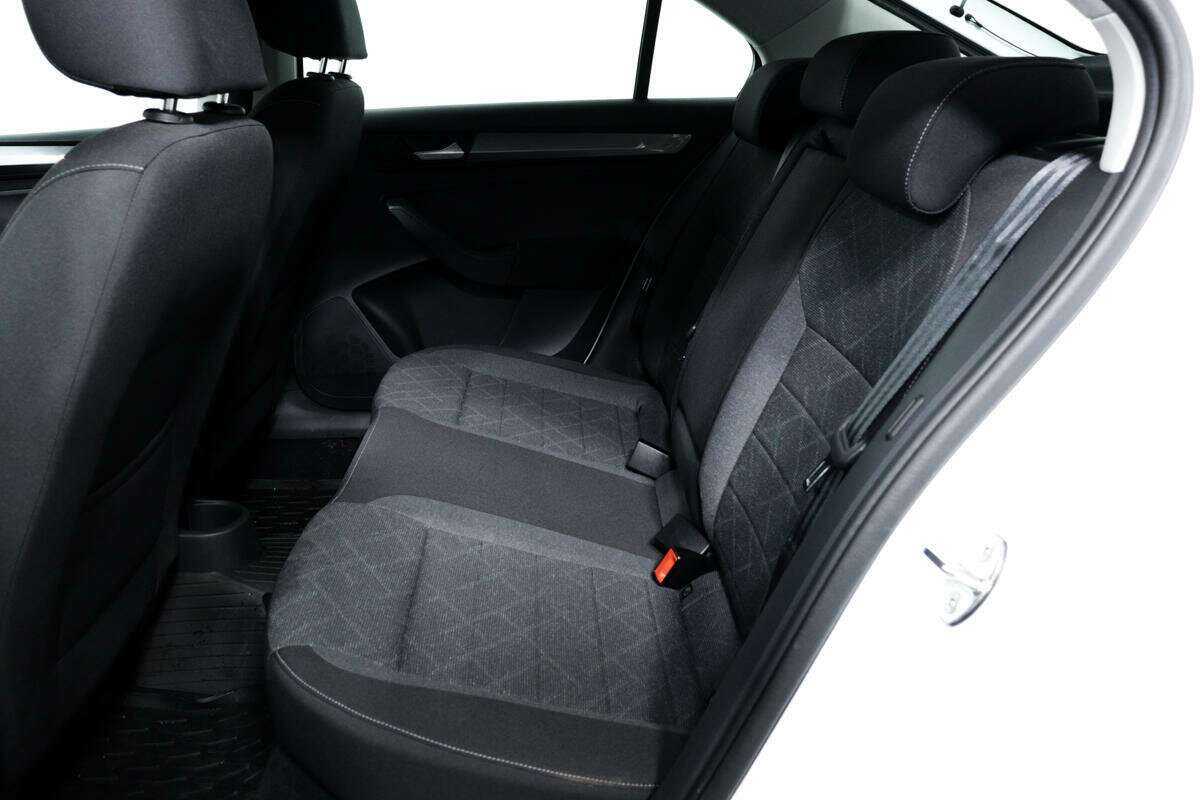 Volkswagen Polo с пробегом — 2020 год. Фото: #11