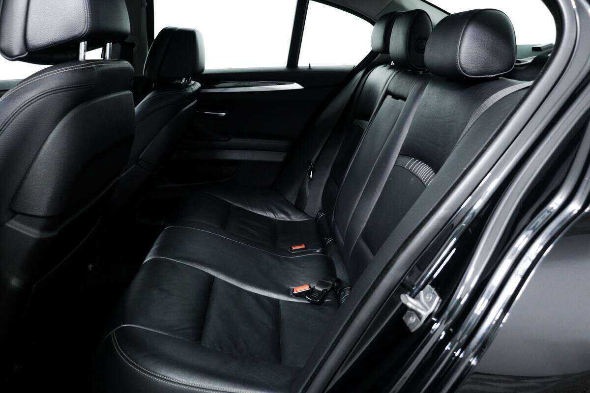 BMW 5 серии с пробегом — 2014 год. Фото: #11