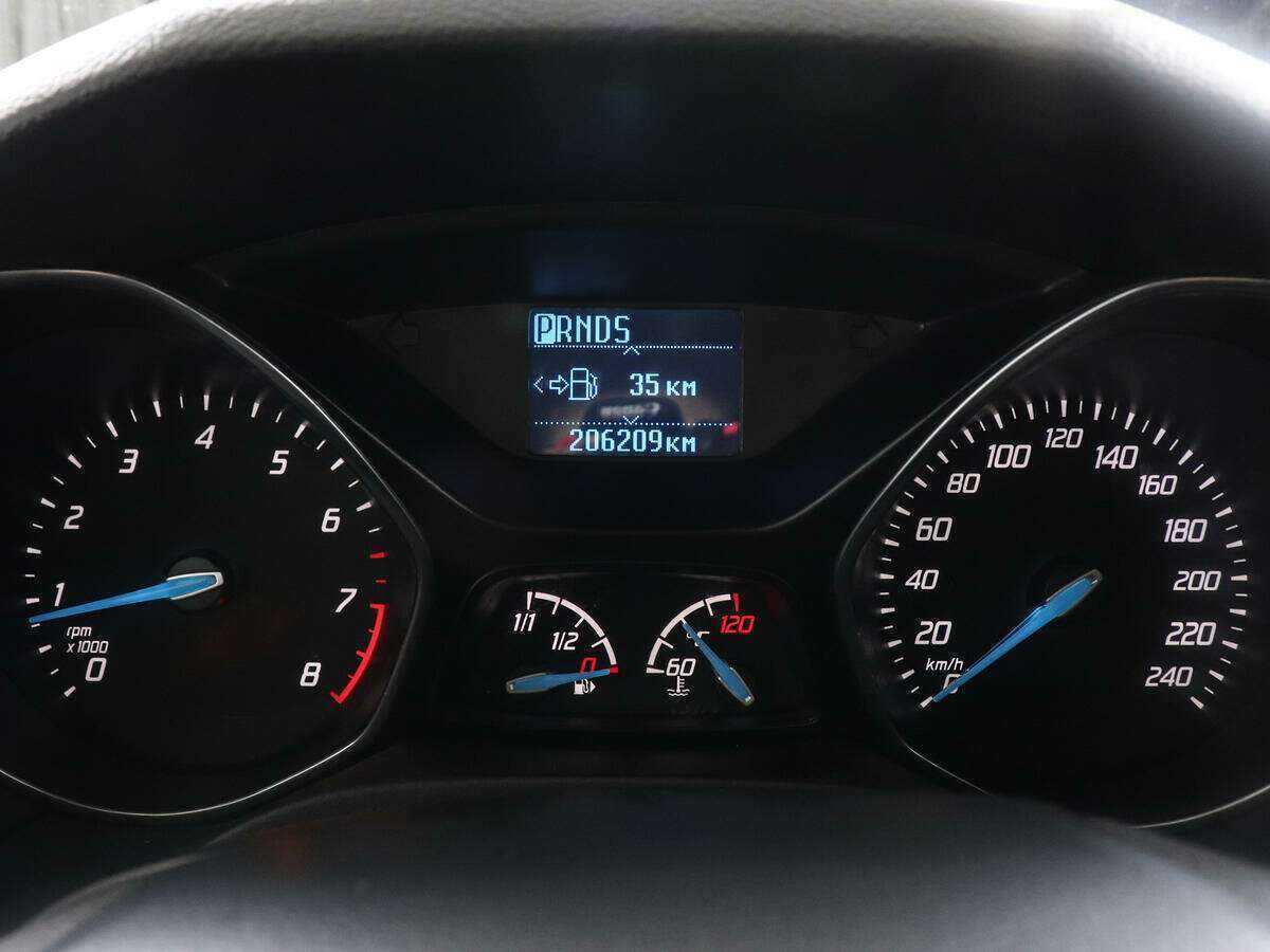 Ford Focus с пробегом — 2014 год. Фото: #9