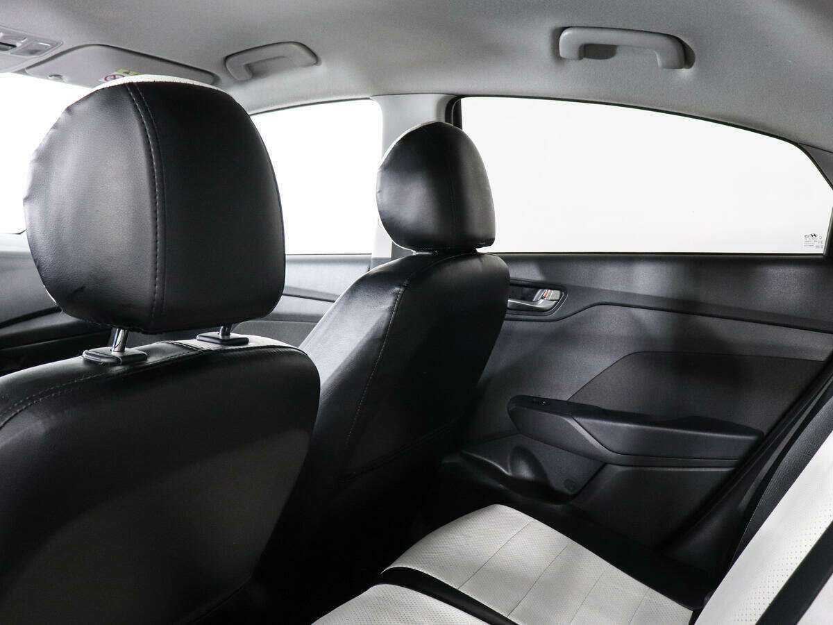 Hyundai Solaris с пробегом — 2022 год. Фото: #11