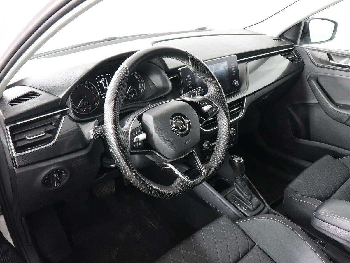 Skoda Rapid с пробегом — 2021 год. Фото: #8