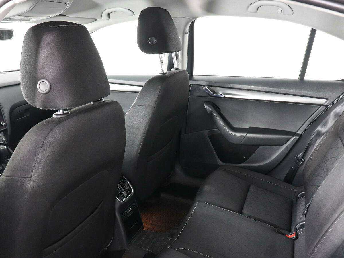 Skoda Octavia с пробегом — 2020 год. Фото: #10