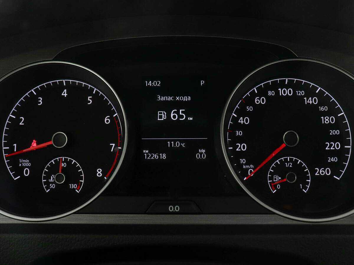 Volkswagen Golf с пробегом — 2016 год. Фото: #10