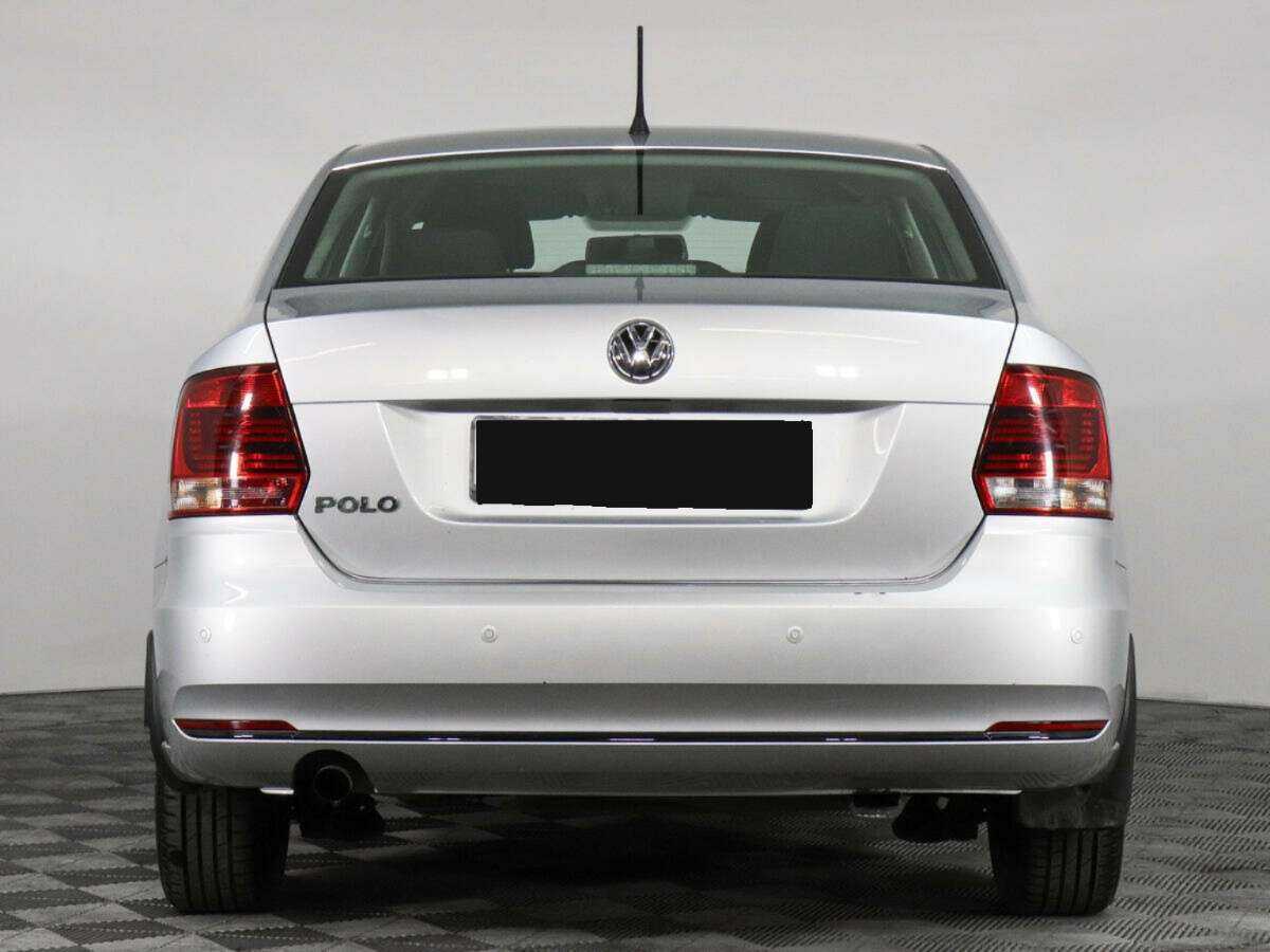 Volkswagen Polo с пробегом — 2016 год. Фото: #5