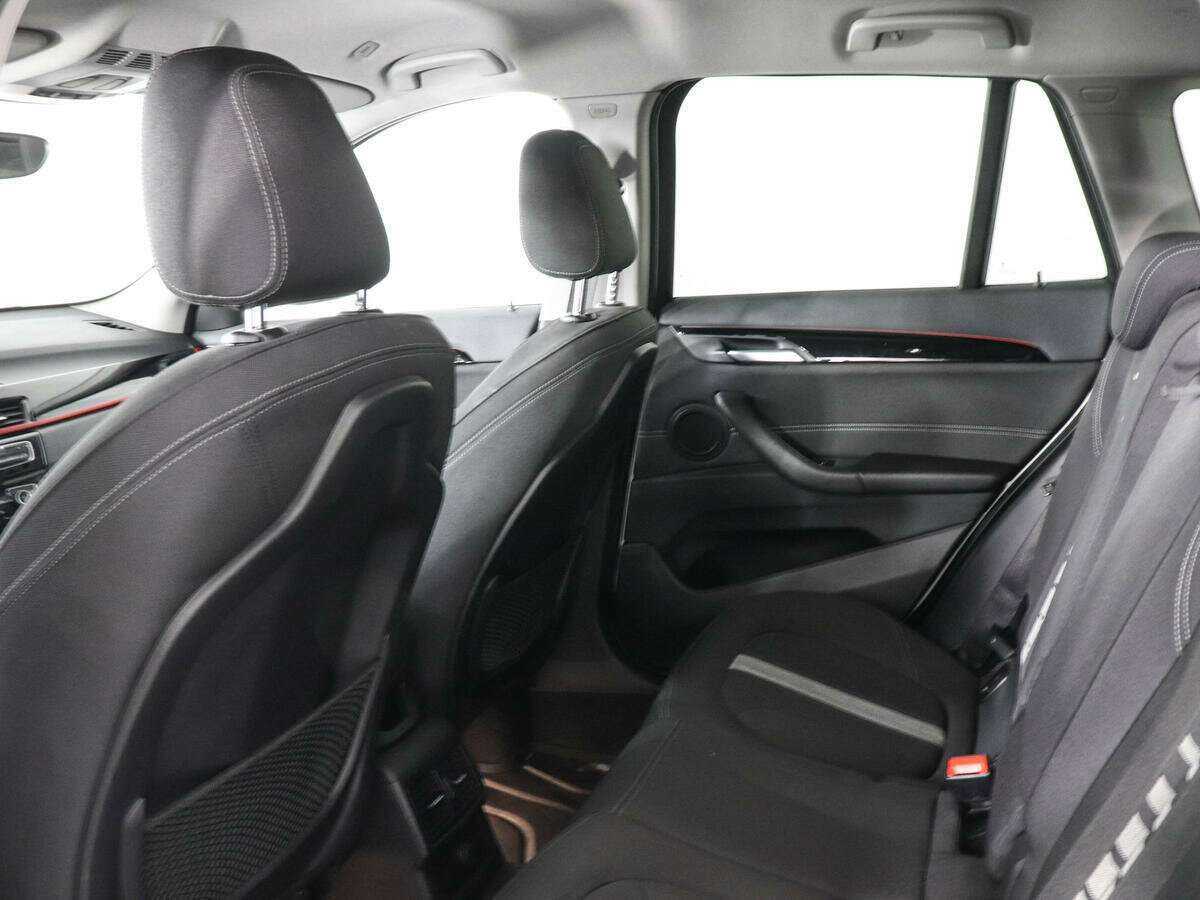 BMW X1 с пробегом — 2017 год. Фото: #10