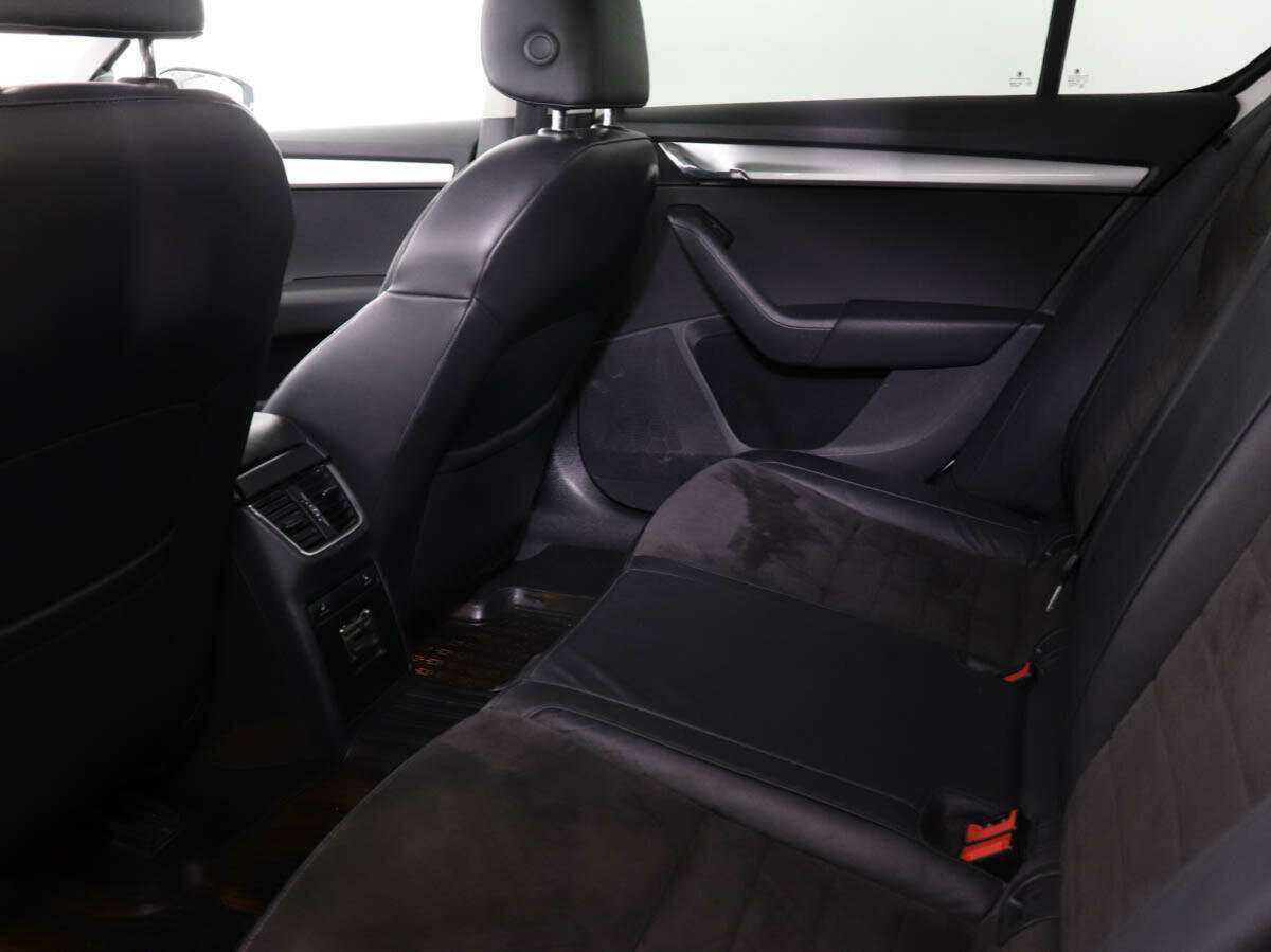 Skoda Octavia с пробегом — 2014 год. Фото: #12