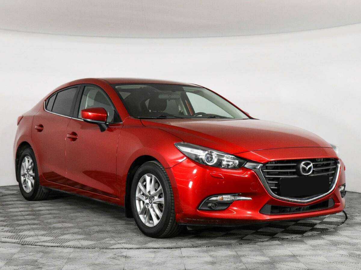 Mazda 3 с пробегом — 2018 год. Фото: #2