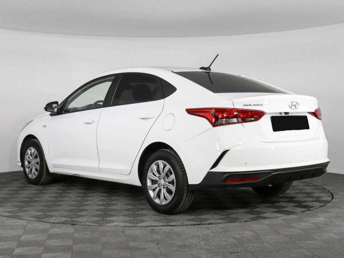 Hyundai Solaris с пробегом — 2022 год. Фото: #5