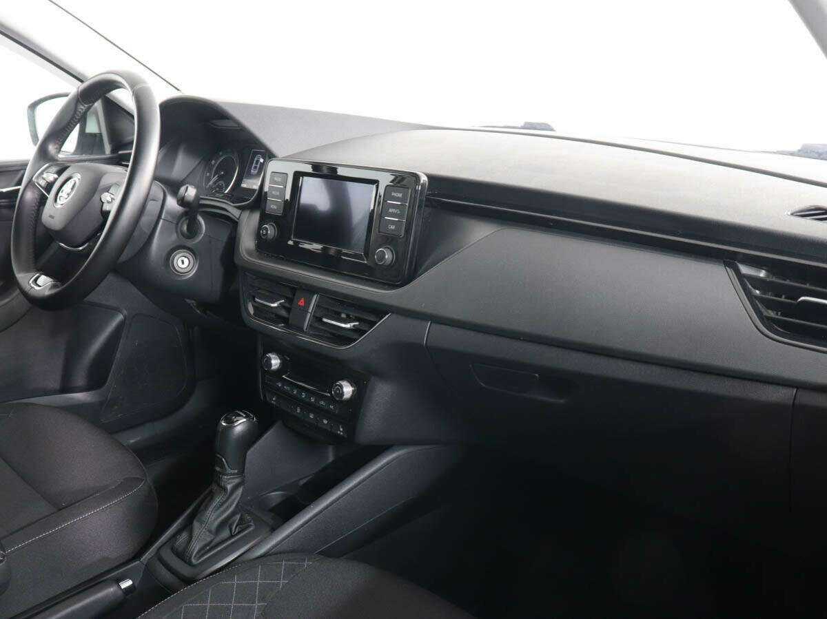 Skoda Rapid с пробегом — 2021 год. Фото: #9