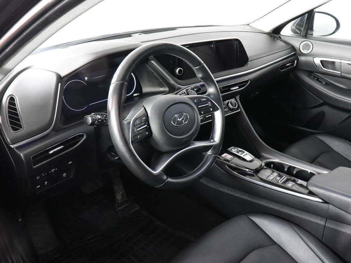 Hyundai Sonata с пробегом — 2022 год. Фото: #8