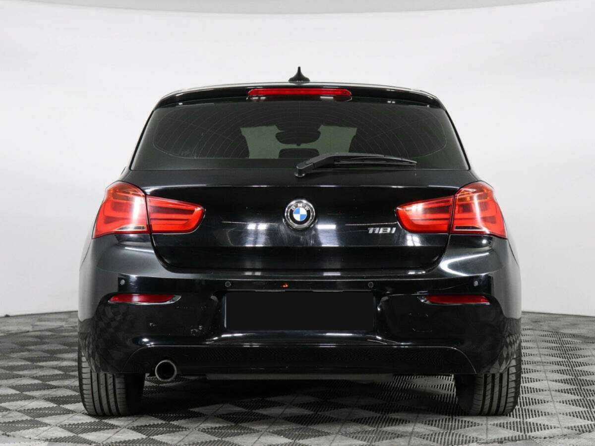 BMW 1 серии с пробегом — 2016 год. Фото: #3