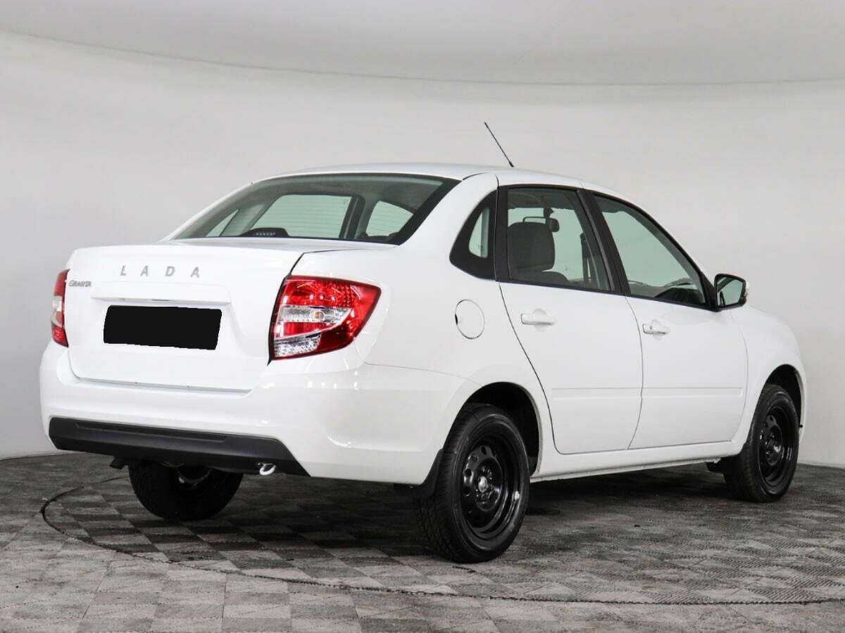 Lada (ВАЗ) Granta с пробегом — 2023 год. Фото: #2