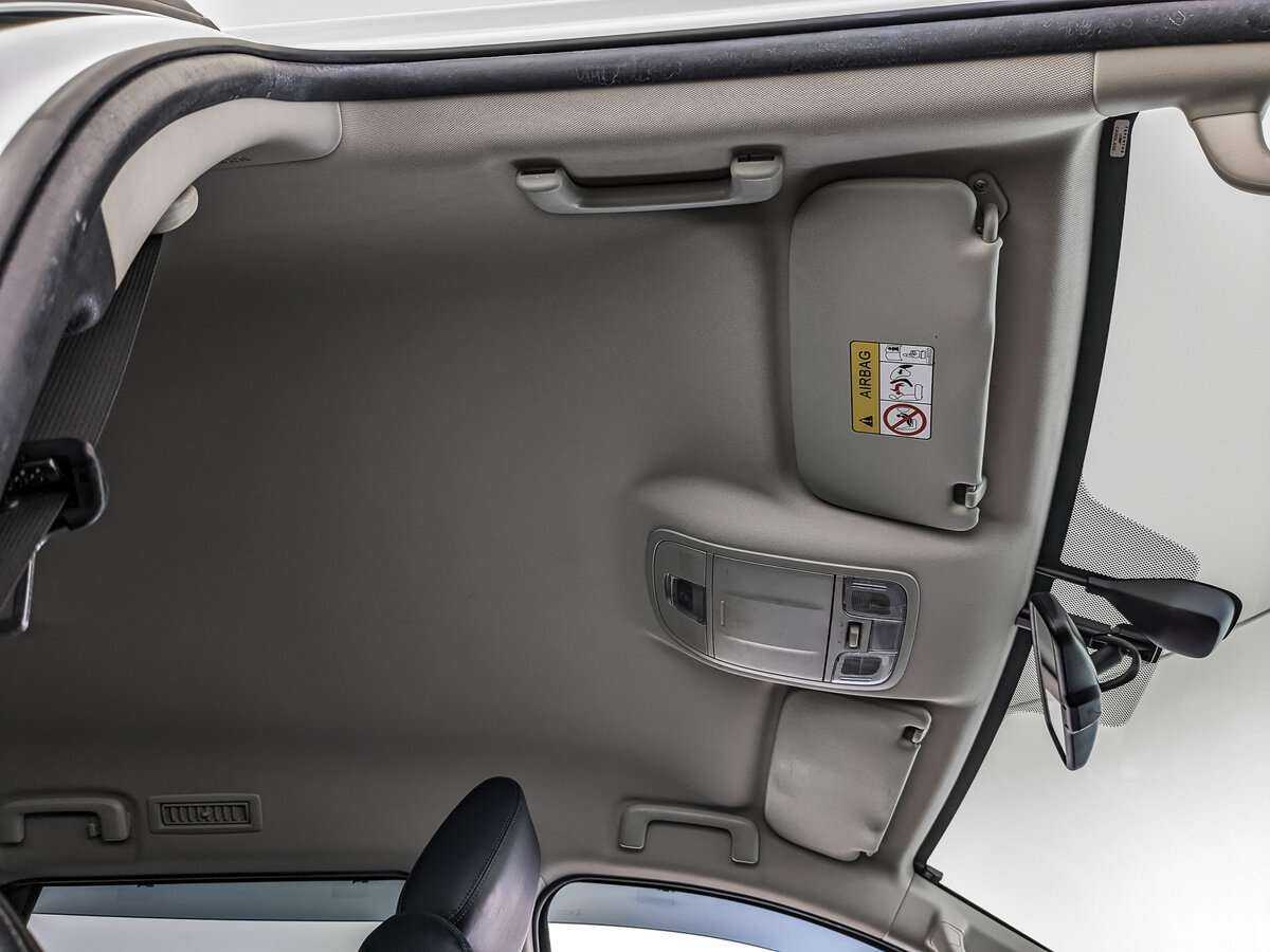 Mitsubishi Pajero Sport с пробегом — 2017 год. Фото: #18