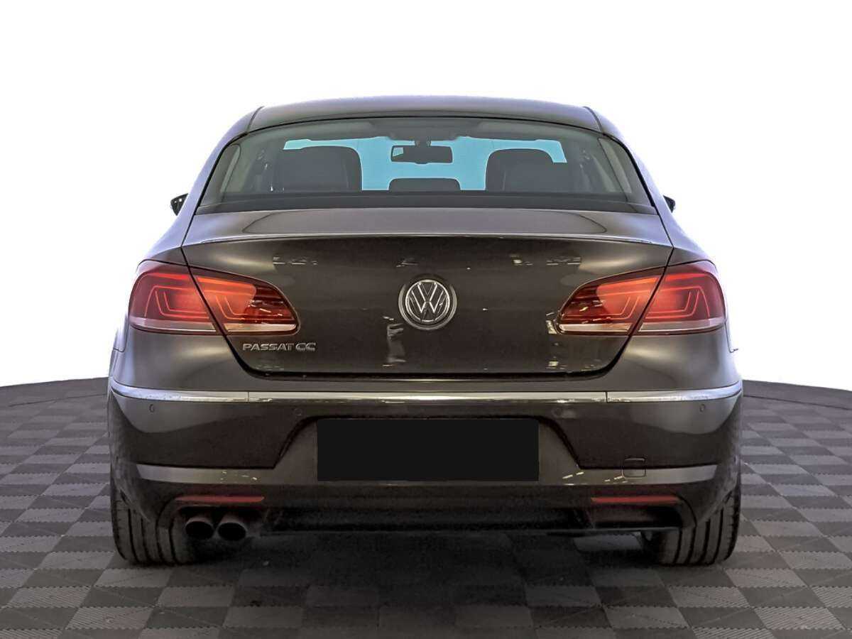 Volkswagen Passat CC с пробегом — 2013 год. Фото: #5