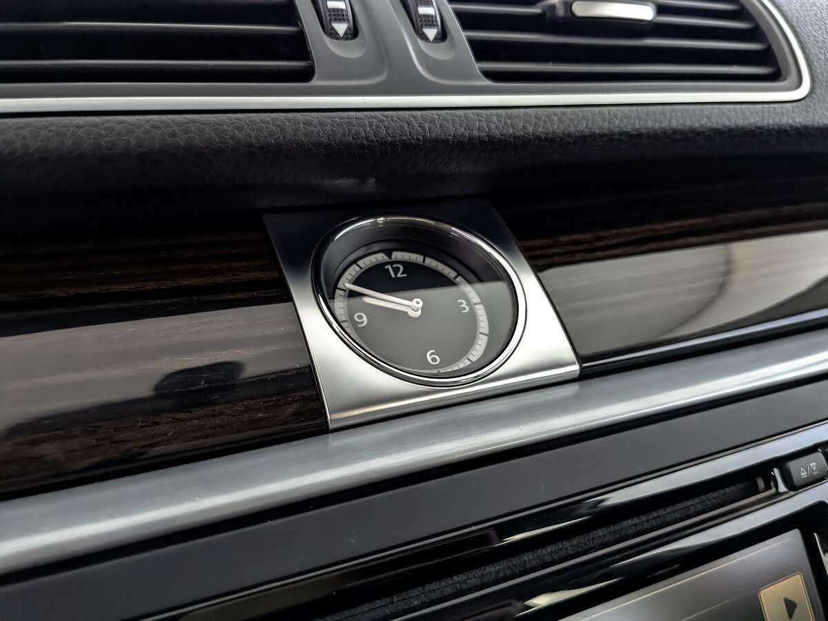 Volkswagen Passat CC с пробегом — 2013 год. Фото: #26