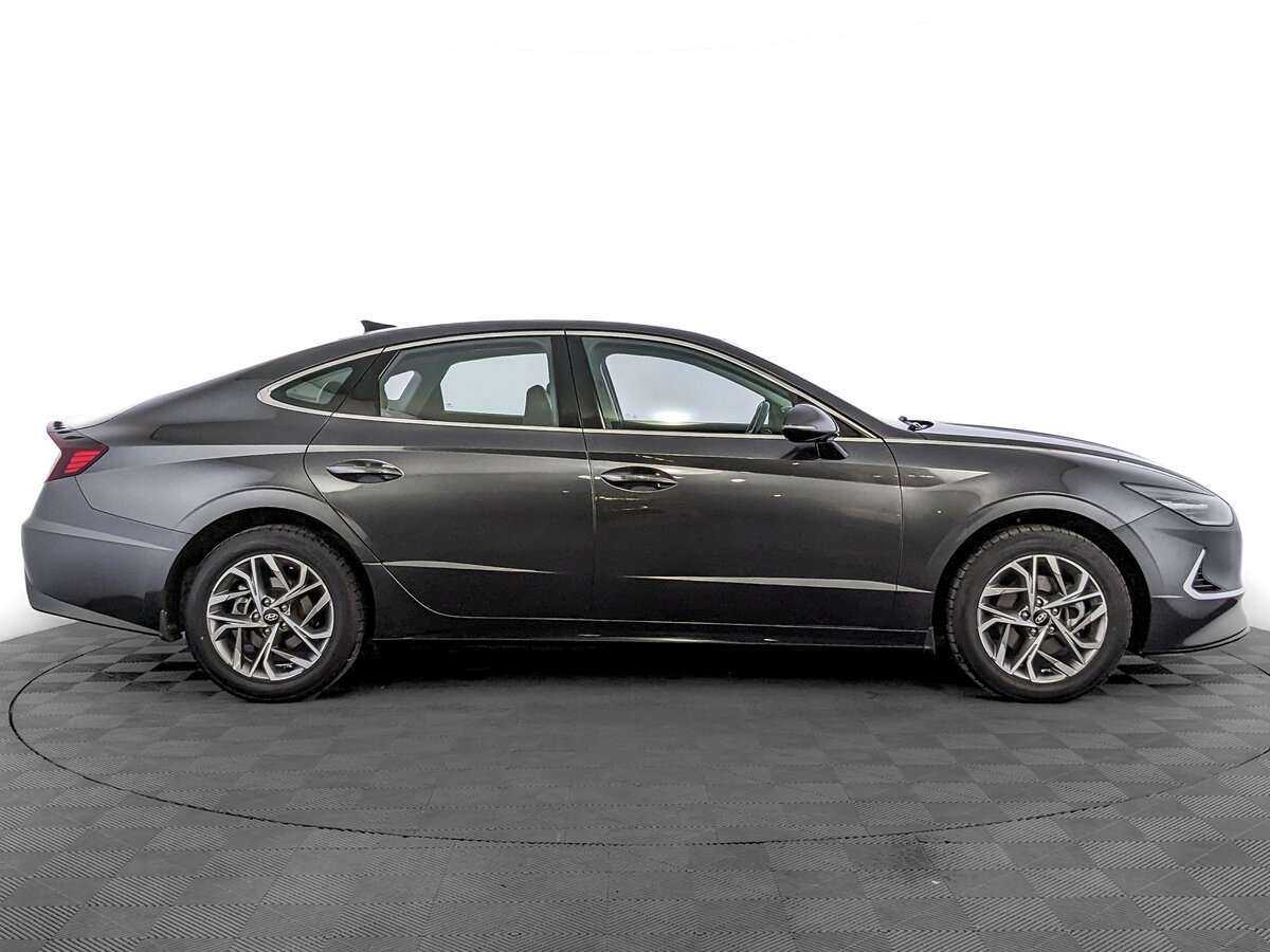 Hyundai Sonata с пробегом — 2021 год. Фото: #3