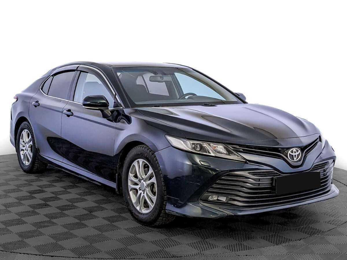 Toyota Camry с пробегом — 2020 год. Фото: #2