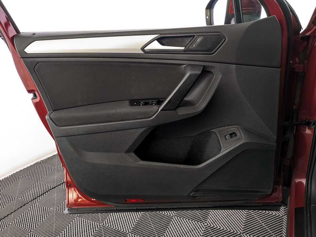 Volkswagen Tiguan с пробегом — 2020 год. Фото: #14