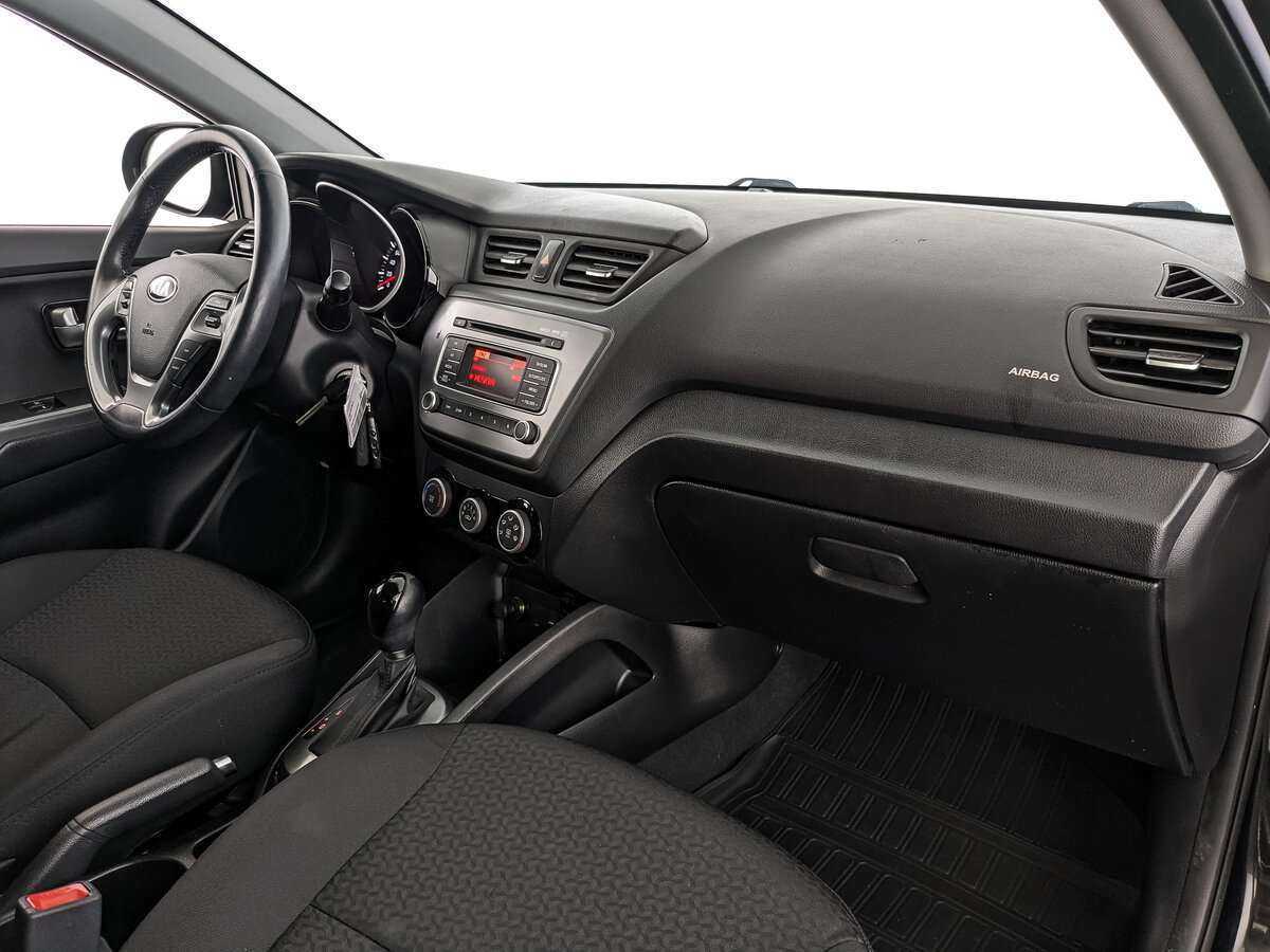 Kia Rio с пробегом — 2016 год. Фото: #8