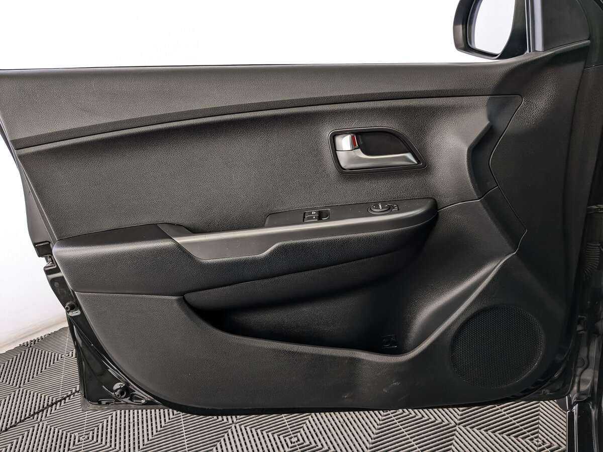 Kia Rio с пробегом — 2016 год. Фото: #14