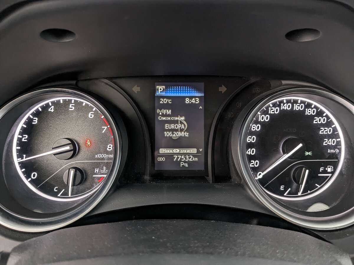 Toyota Camry с пробегом — 2021 год. Фото: #10