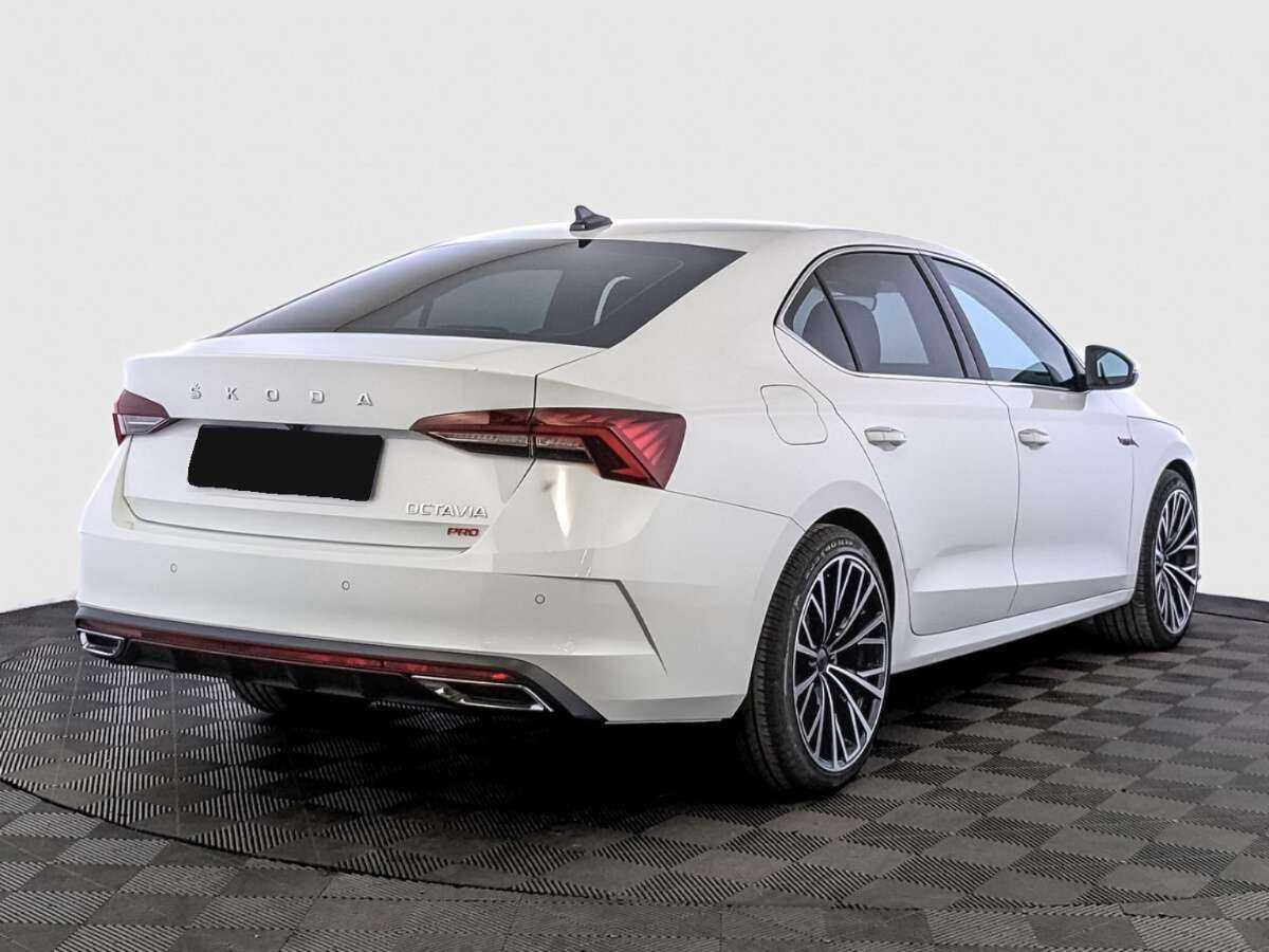 Skoda Octavia с пробегом — 2023 год. Фото: #4