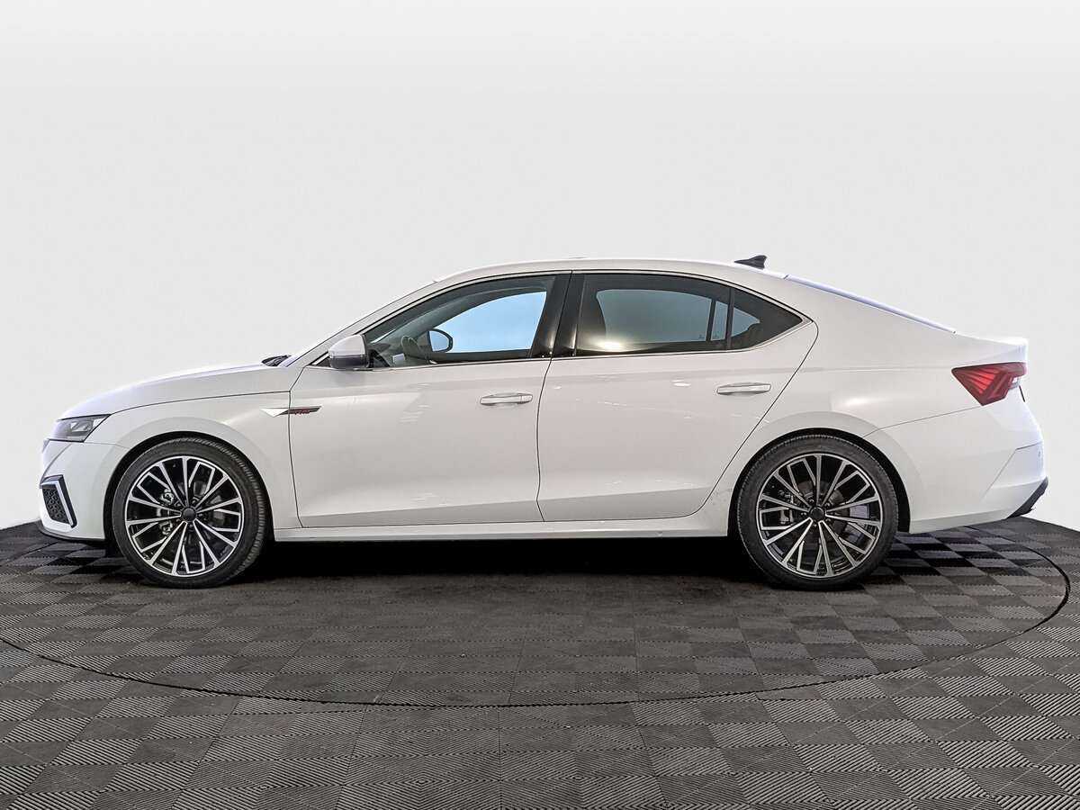 Skoda Octavia с пробегом — 2023 год. Фото: #6
