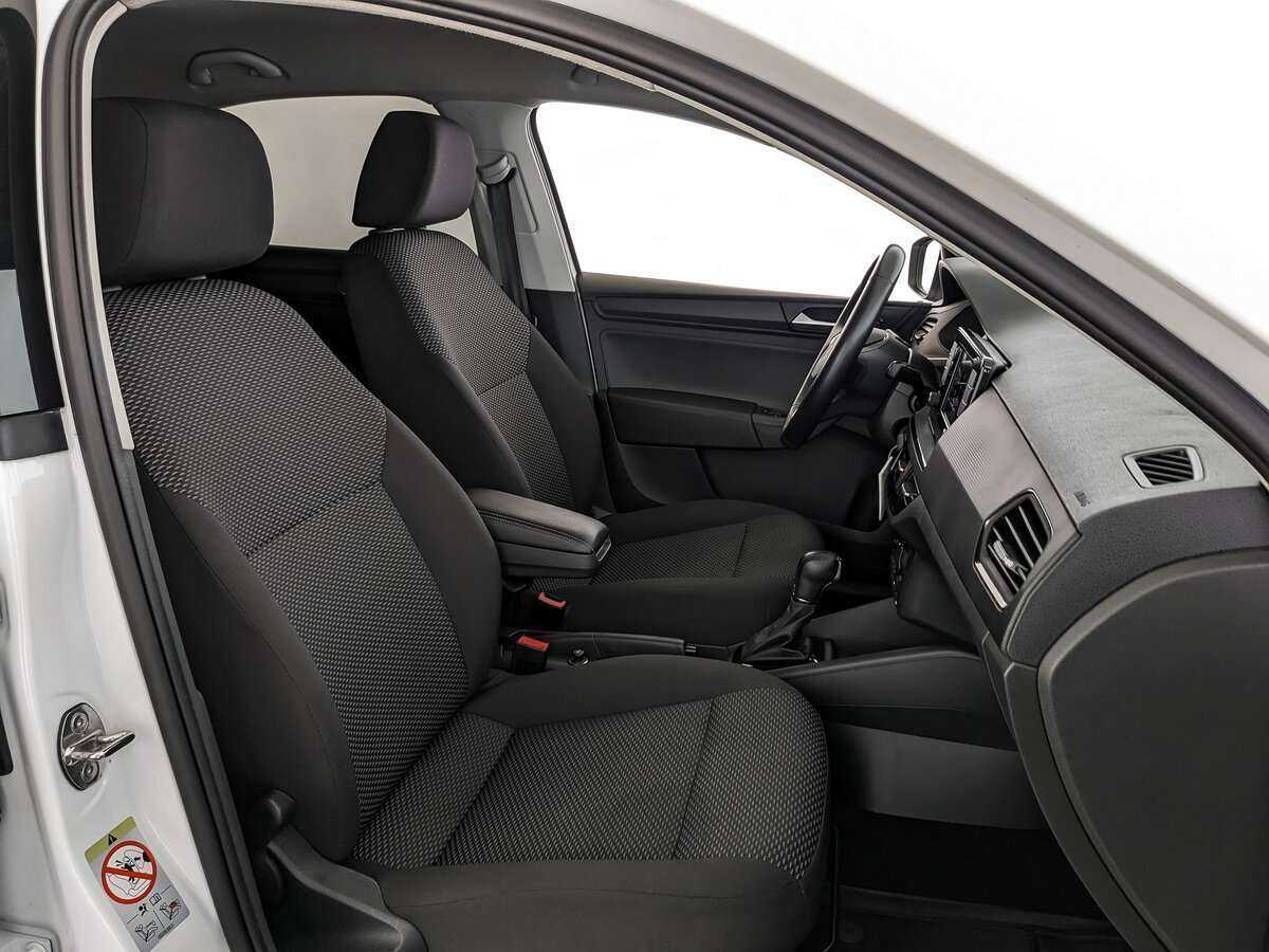 Volkswagen Polo с пробегом — 2021 год. Фото: #16