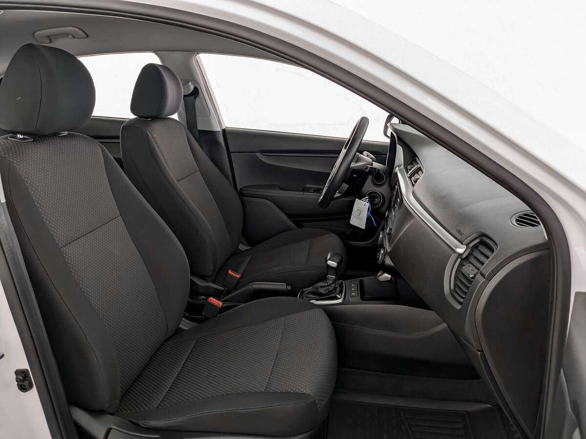 Kia Rio с пробегом — 2021 год. Фото: #18
