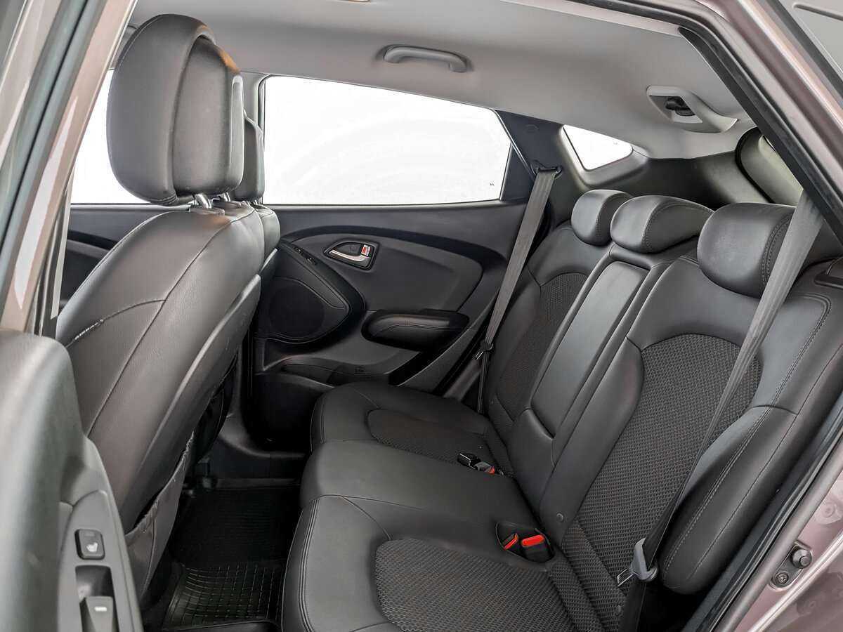 Hyundai ix35 с пробегом — 2012 год. Фото: #9