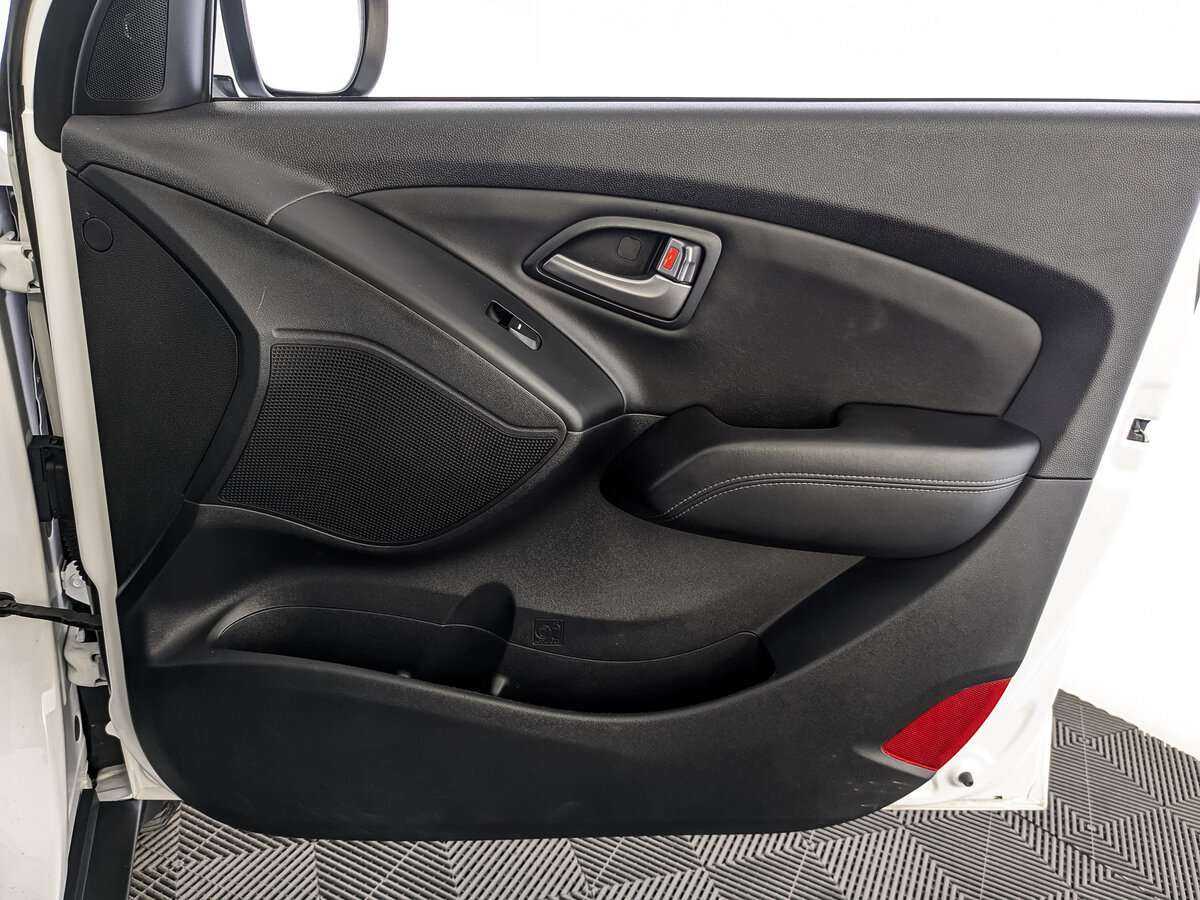 Hyundai ix35 с пробегом — 2015 год. Фото: #24