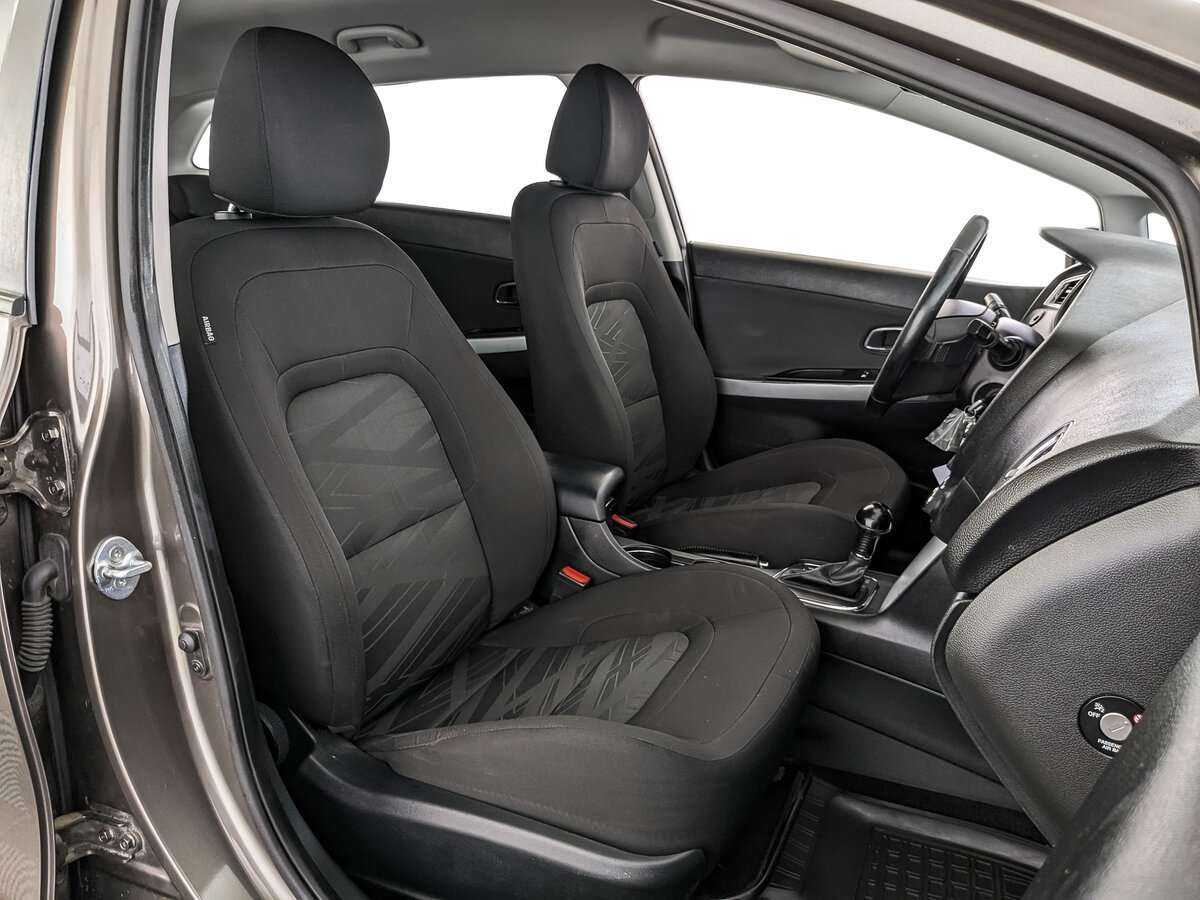 Kia Ceed с пробегом — 2015 год. Фото: #17