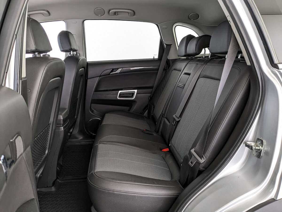 Opel Antara с пробегом — 2013 год. Фото: #16