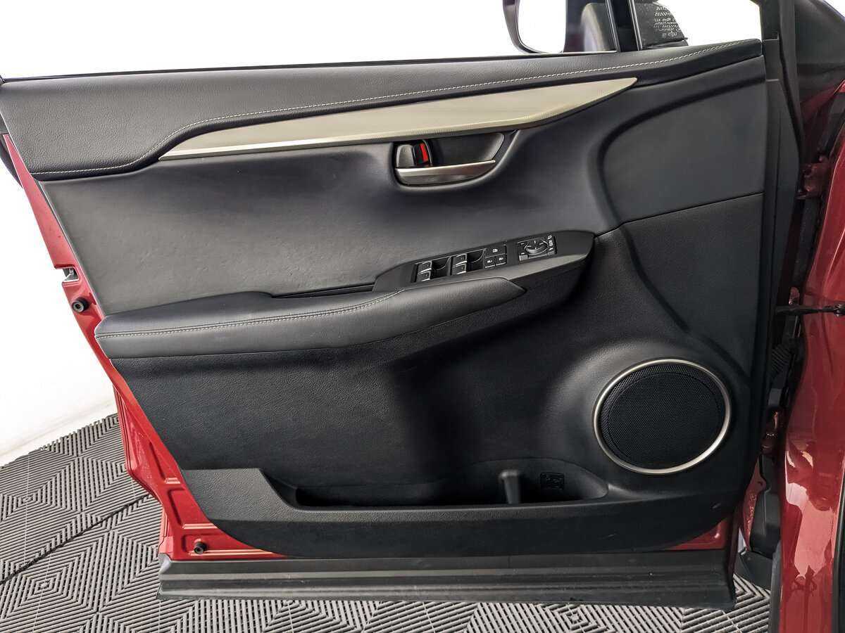 Lexus NX с пробегом — 2019 год. Фото: #17