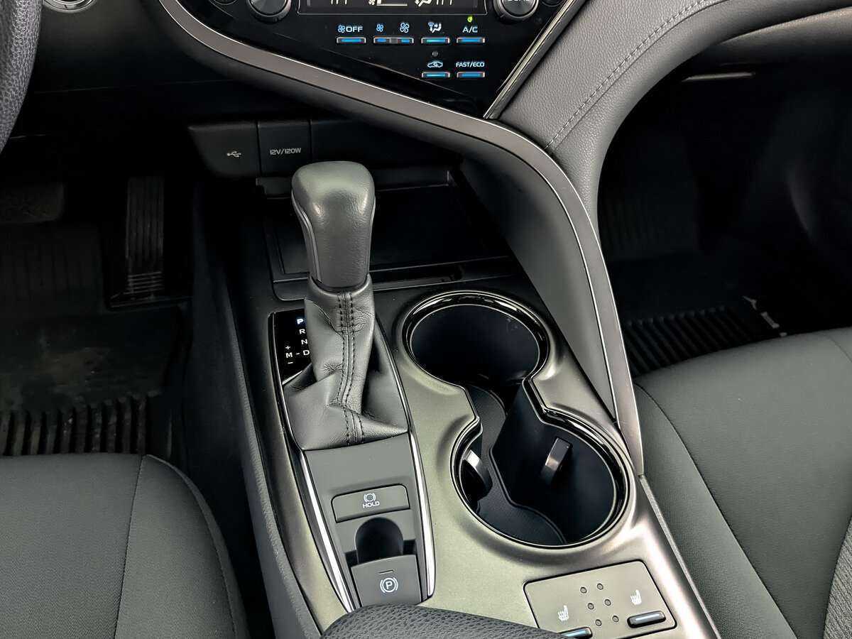 Toyota Camry с пробегом — 2021 год. Фото: #22