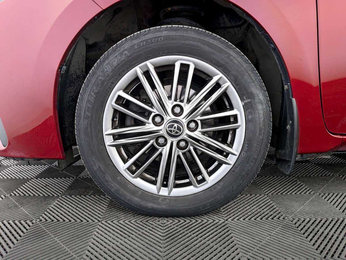 Toyota Corolla с пробегом — 2018 год. Фото: #16