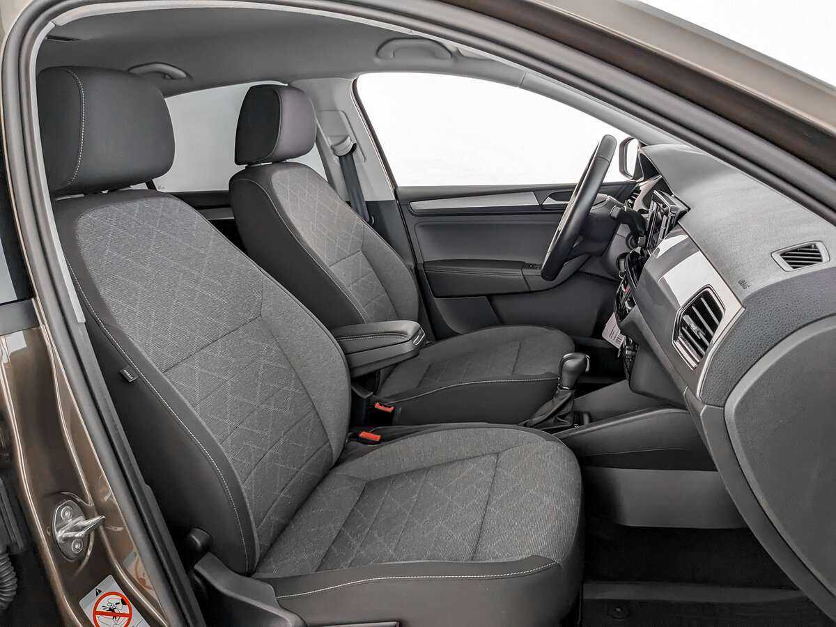 Volkswagen Polo с пробегом — 2021 год. Фото: #18