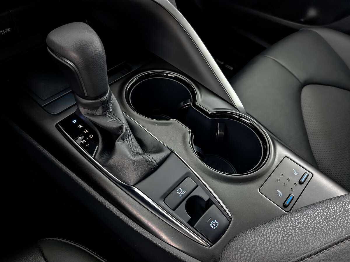 Toyota Camry с пробегом — 2022 год. Фото: #22