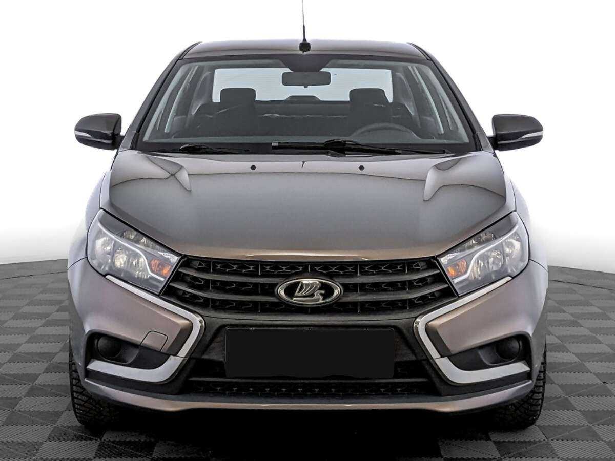 Lada (ВАЗ) Vesta с пробегом — 2018 год. Фото: #1