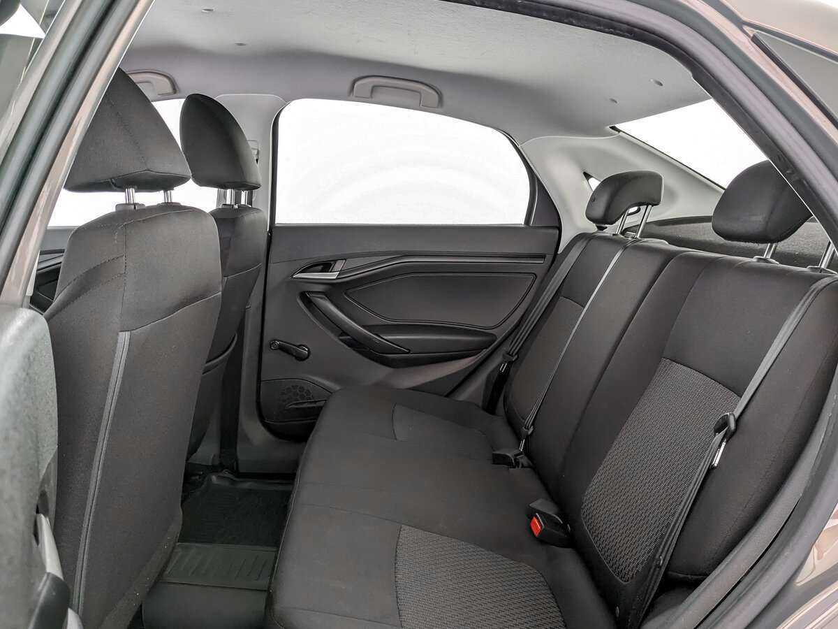 Lada (ВАЗ) Vesta с пробегом — 2018 год. Фото: #9