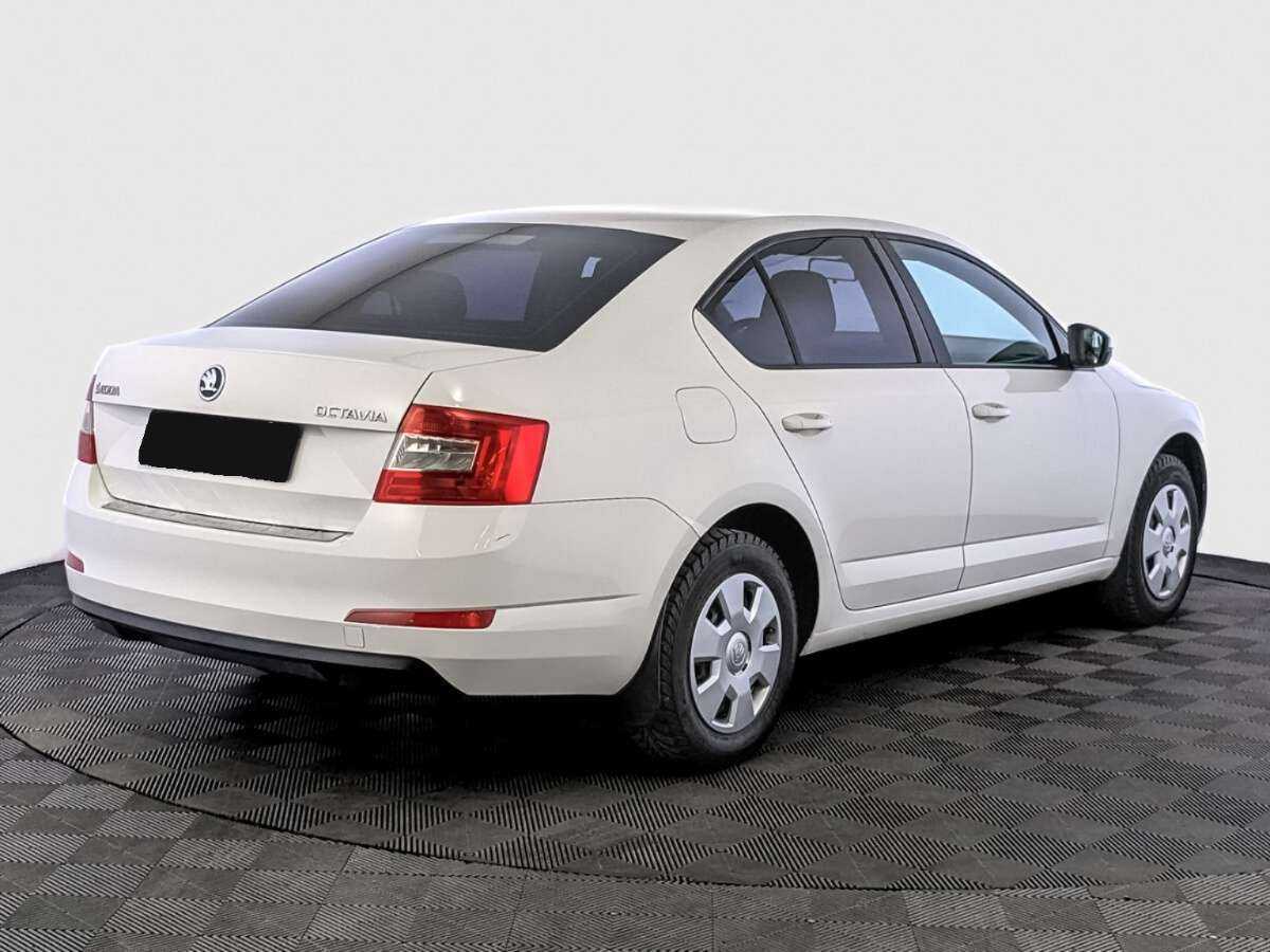 Skoda Octavia с пробегом — 2015 год. Фото: #4