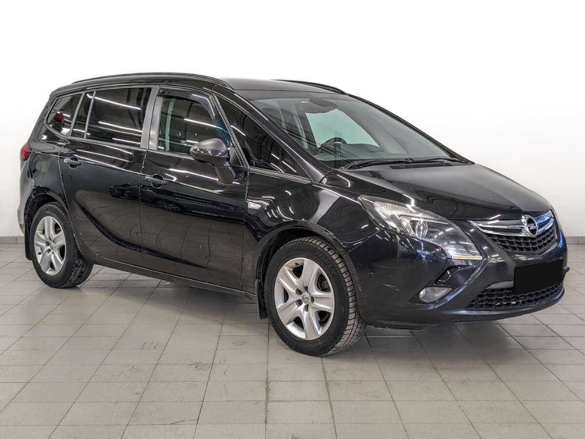 Opel Zafira с пробегом — 2014 год. Фото: #2