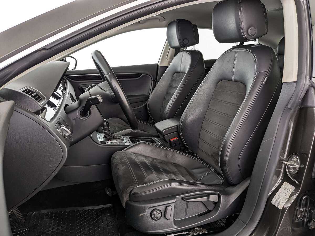 Volkswagen Passat CC с пробегом — 2012 год. Фото: #18