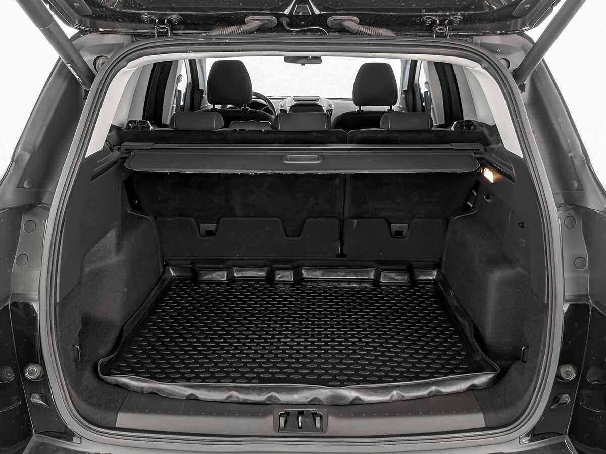 Ford Kuga с пробегом — 2016 год. Фото: #9