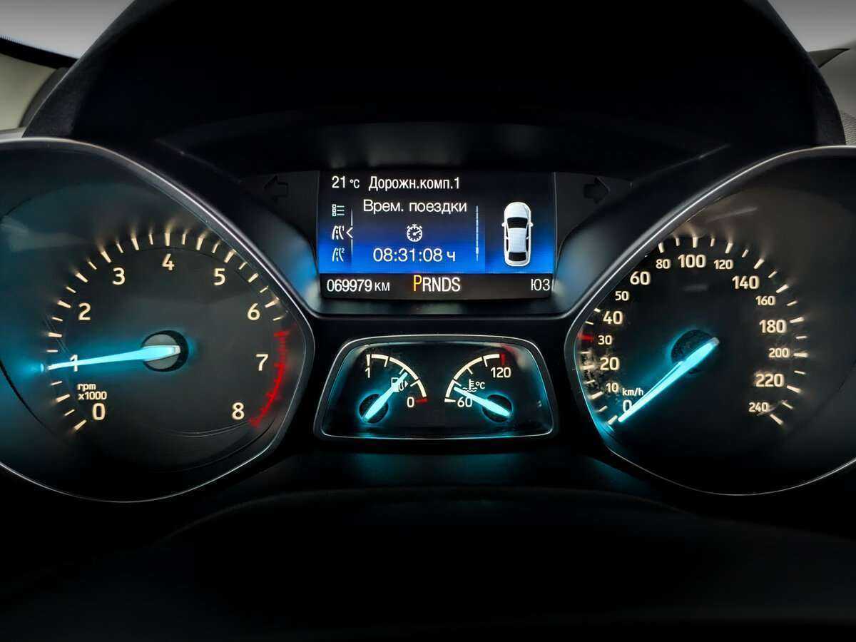 Ford Kuga с пробегом — 2016 год. Фото: #12