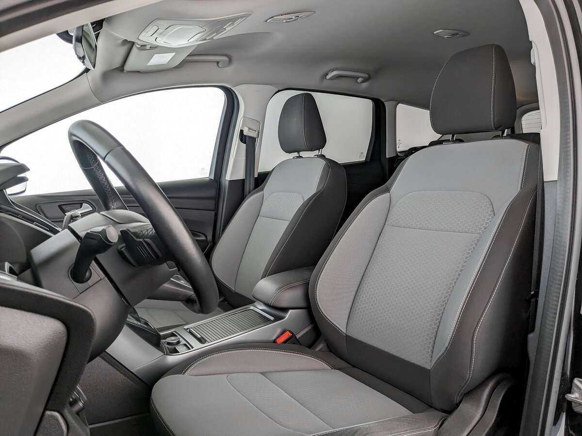 Ford Kuga с пробегом — 2016 год. Фото: #19