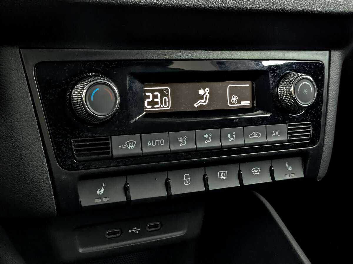 Skoda Rapid с пробегом — 2021 год. Фото: #16