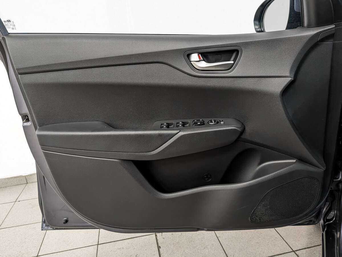 Hyundai Solaris с пробегом — 2021 год. Фото: #14