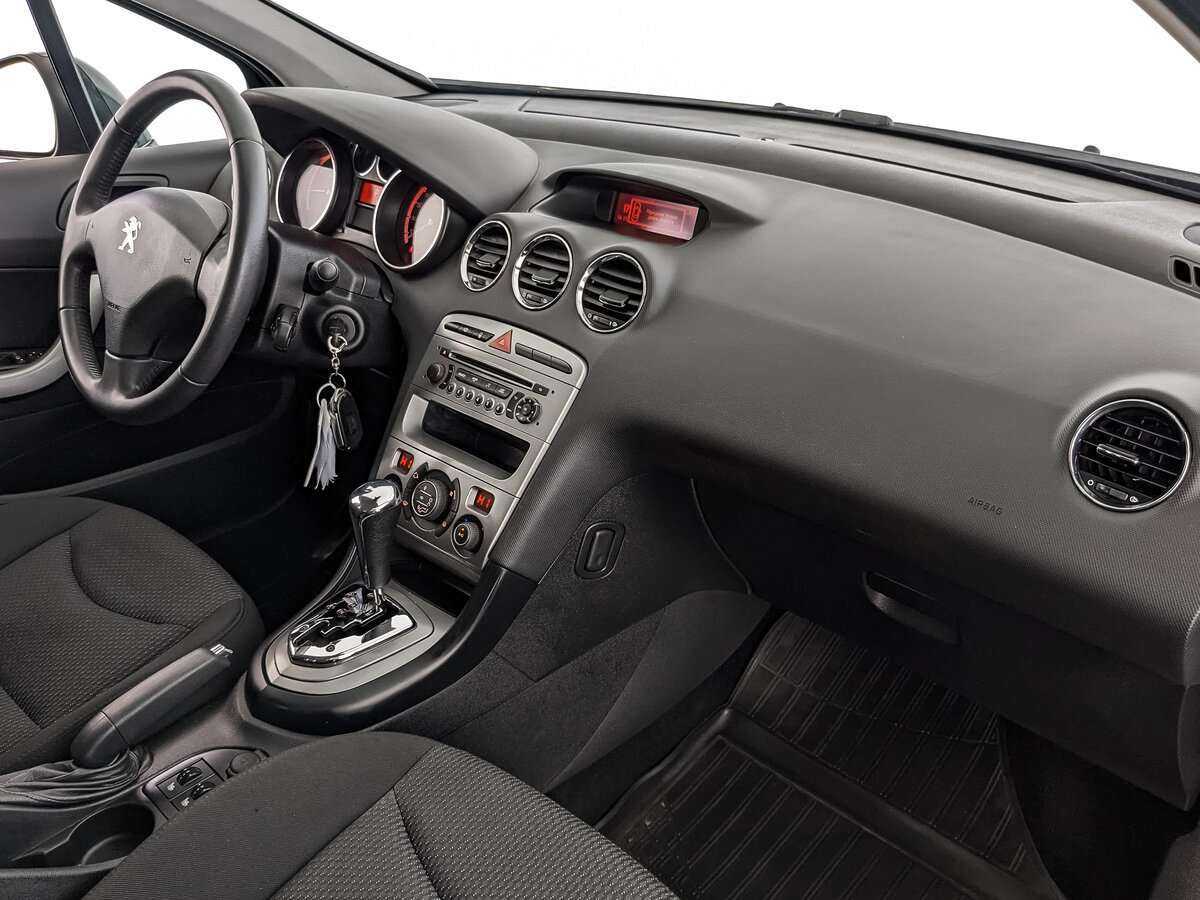 Peugeot 408 с пробегом — 2013 год. Фото: #12